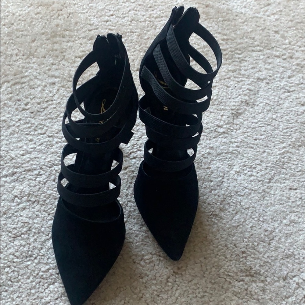 Delmon Heels